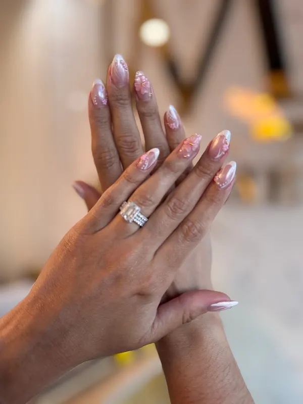 Monchéri Nail Spa - Lombard — Nail salon in Lombard
